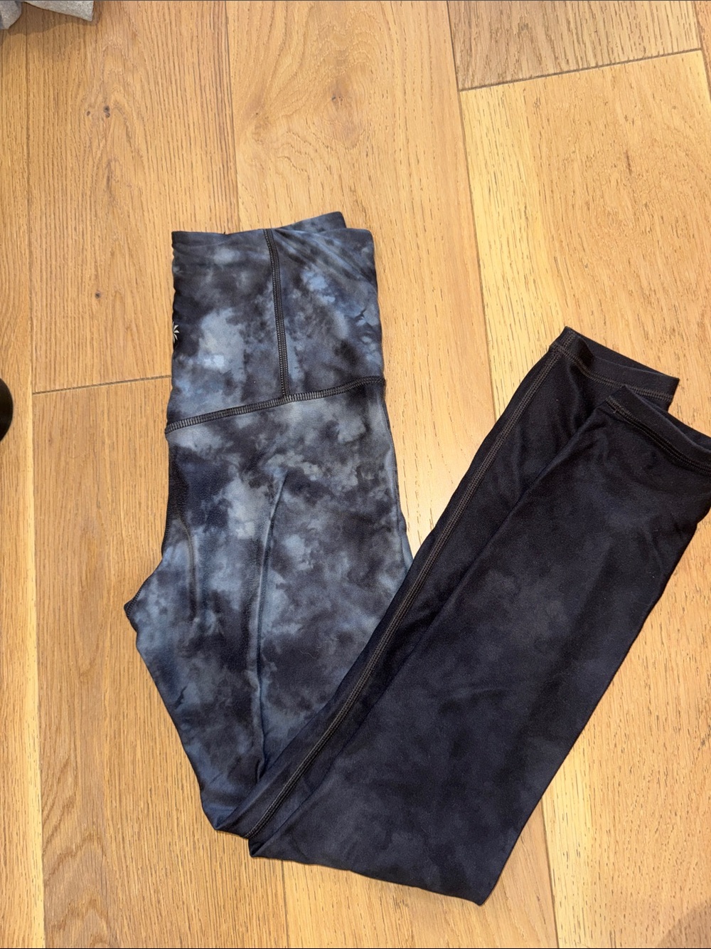 Athleta Tie-Dye Black & Gray Leggings